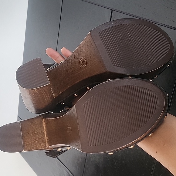 Mossimo Supply Co Chunky Black Wooden Heels size 6.5 - Picture 11 of 11